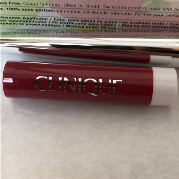 Clinique Pop Lip Shadow Matte Lip Powder - Picture 2 of 4